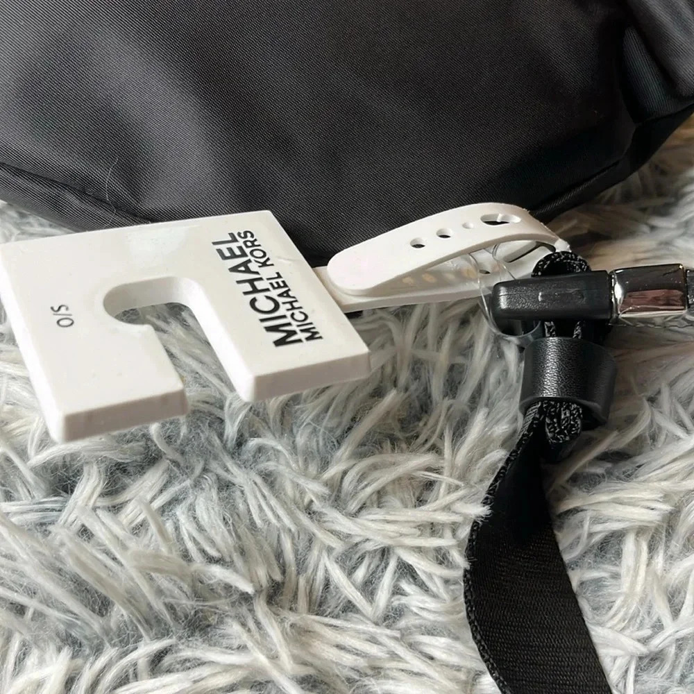 New! Michael Kors crossbody bag - Picture 8 of 10